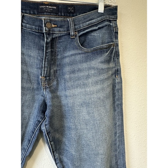 Lucky Brand 410 Athletic Straight Fit Mens Denim Blue Jeans Size 32x32 - Picture 3 of 12